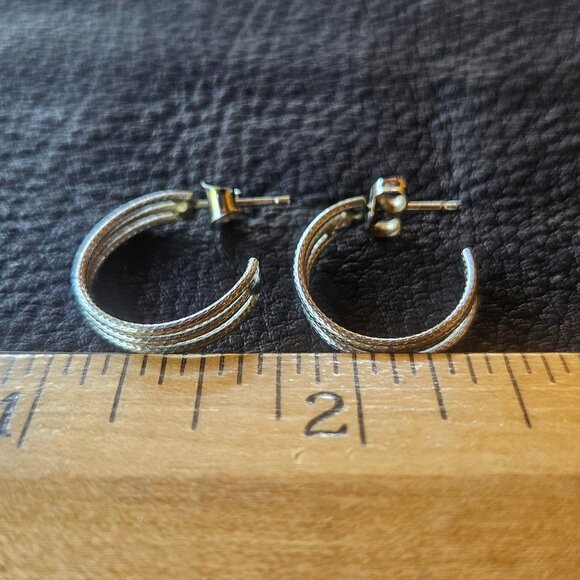 Filigree Hoop Earrings - Picture 5 of 6